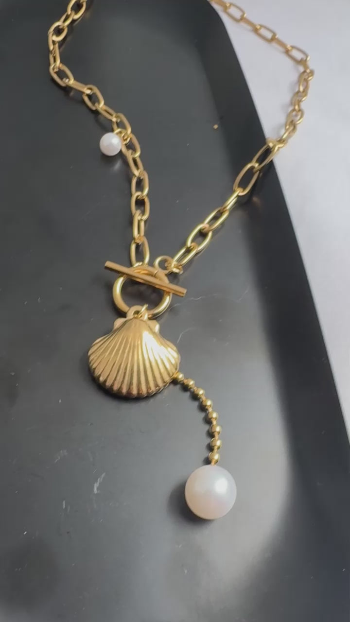 Coastal Gleam Necklace