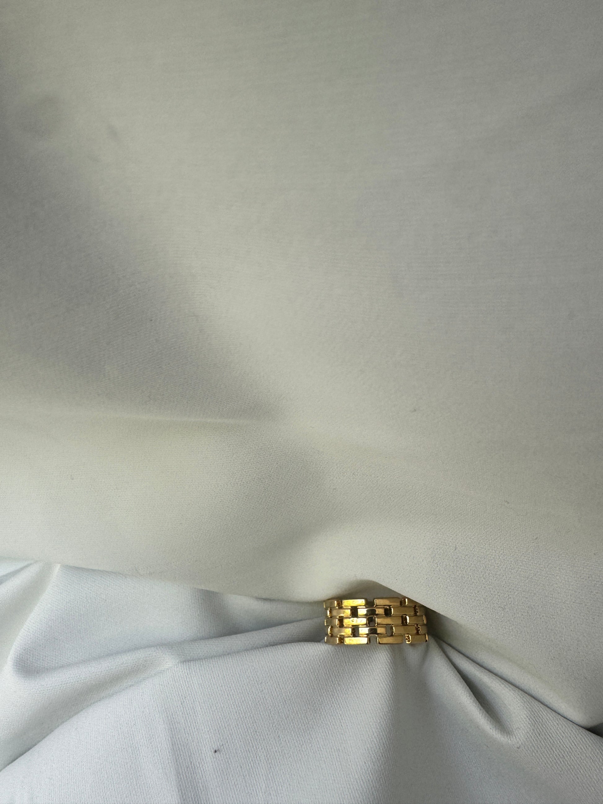 Link Luxe Ring