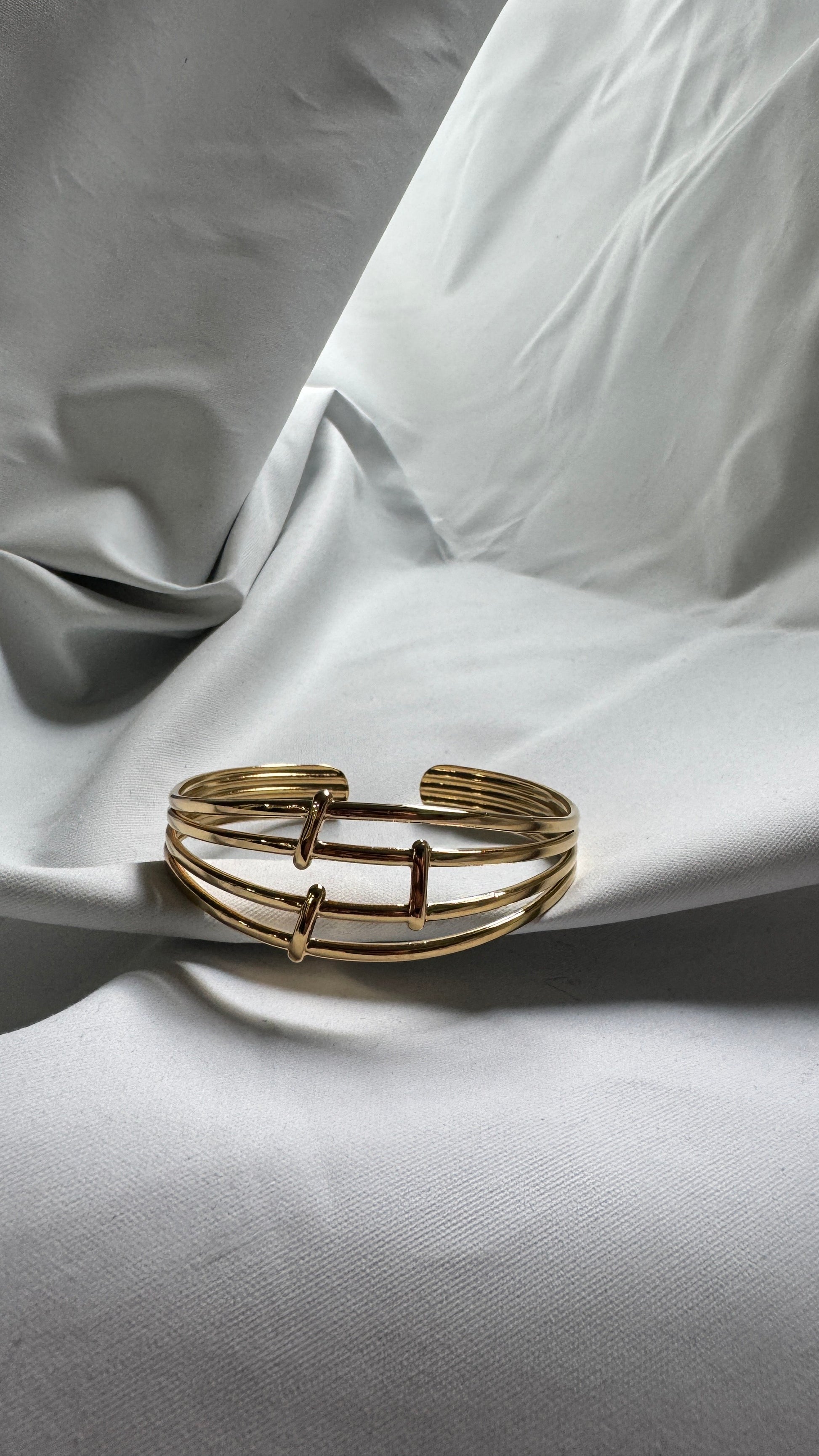 Stria Cuff Bracelet