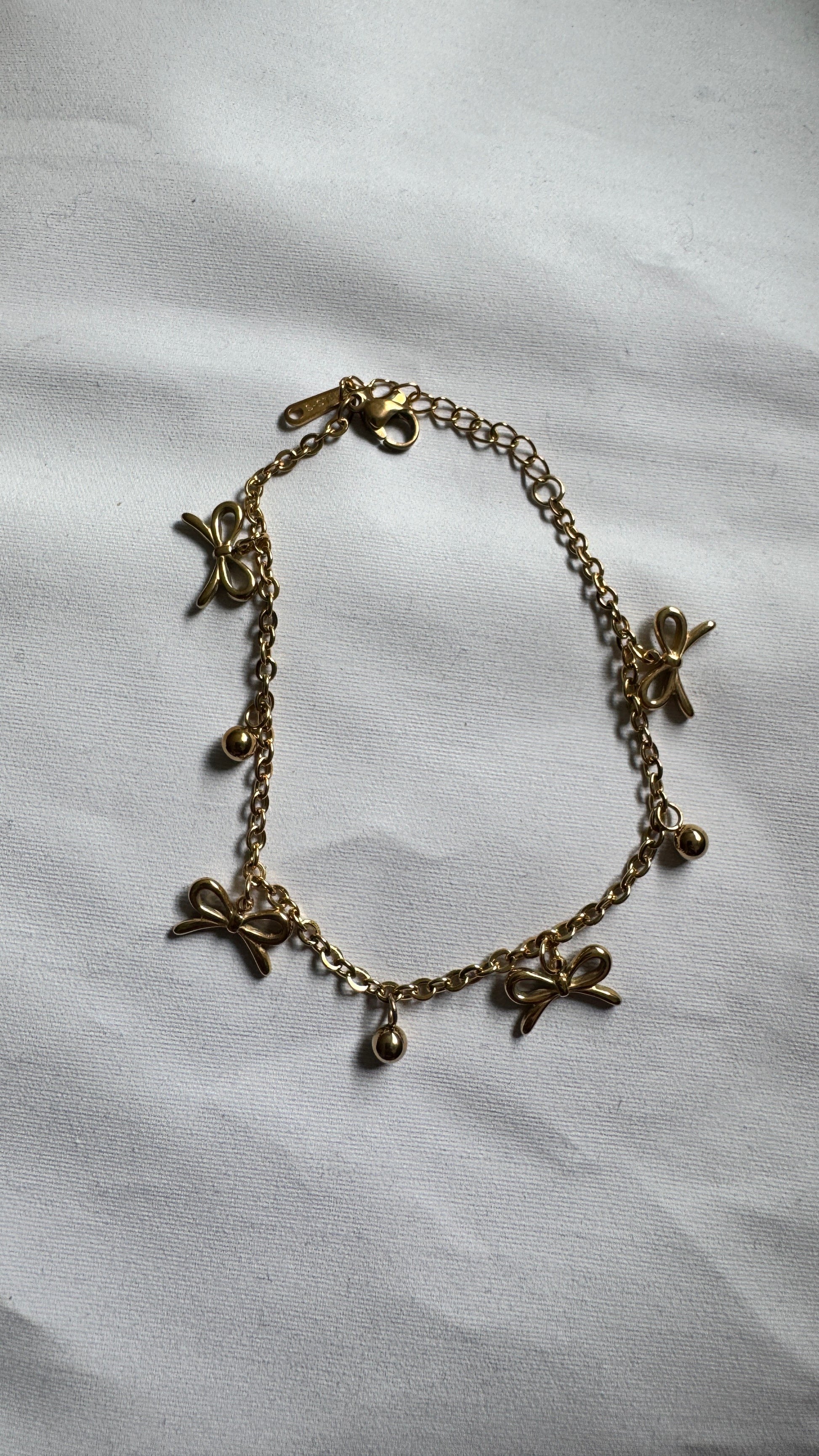 LuxeBow Chain Bracelet