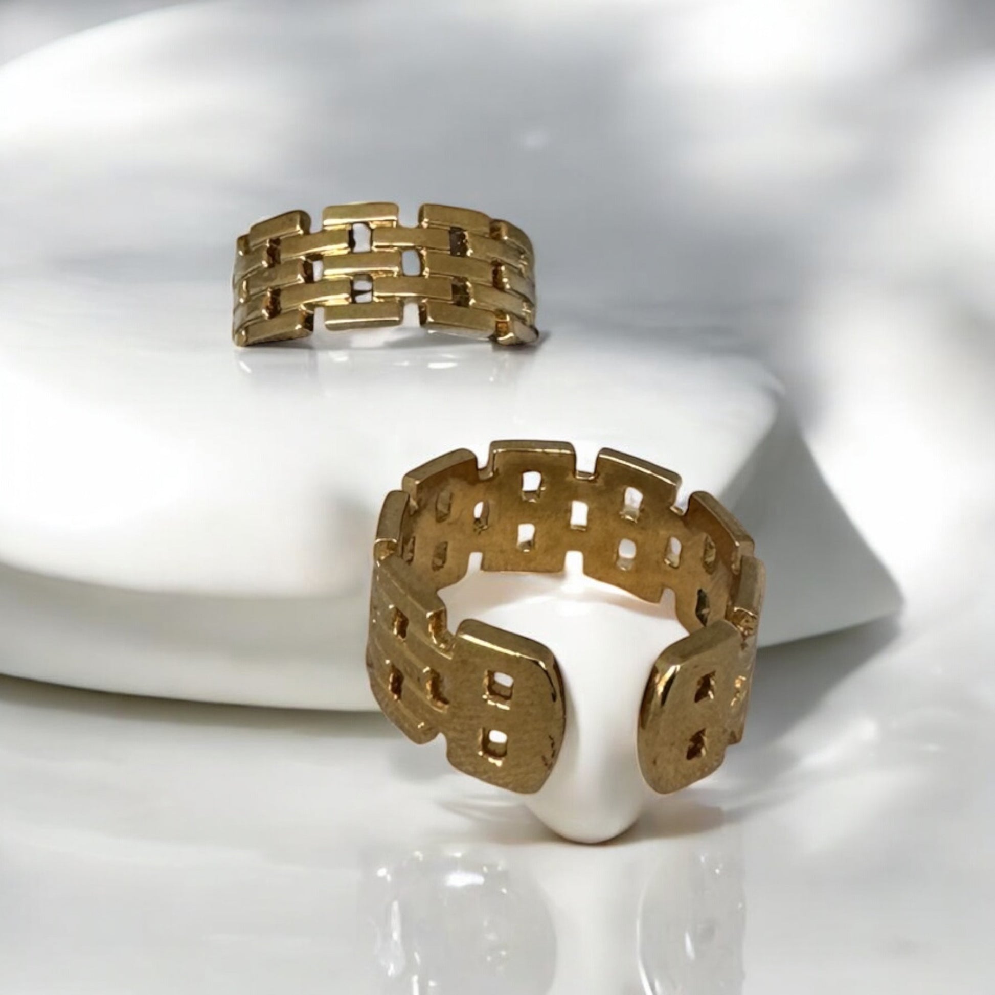 Link Luxe Ring