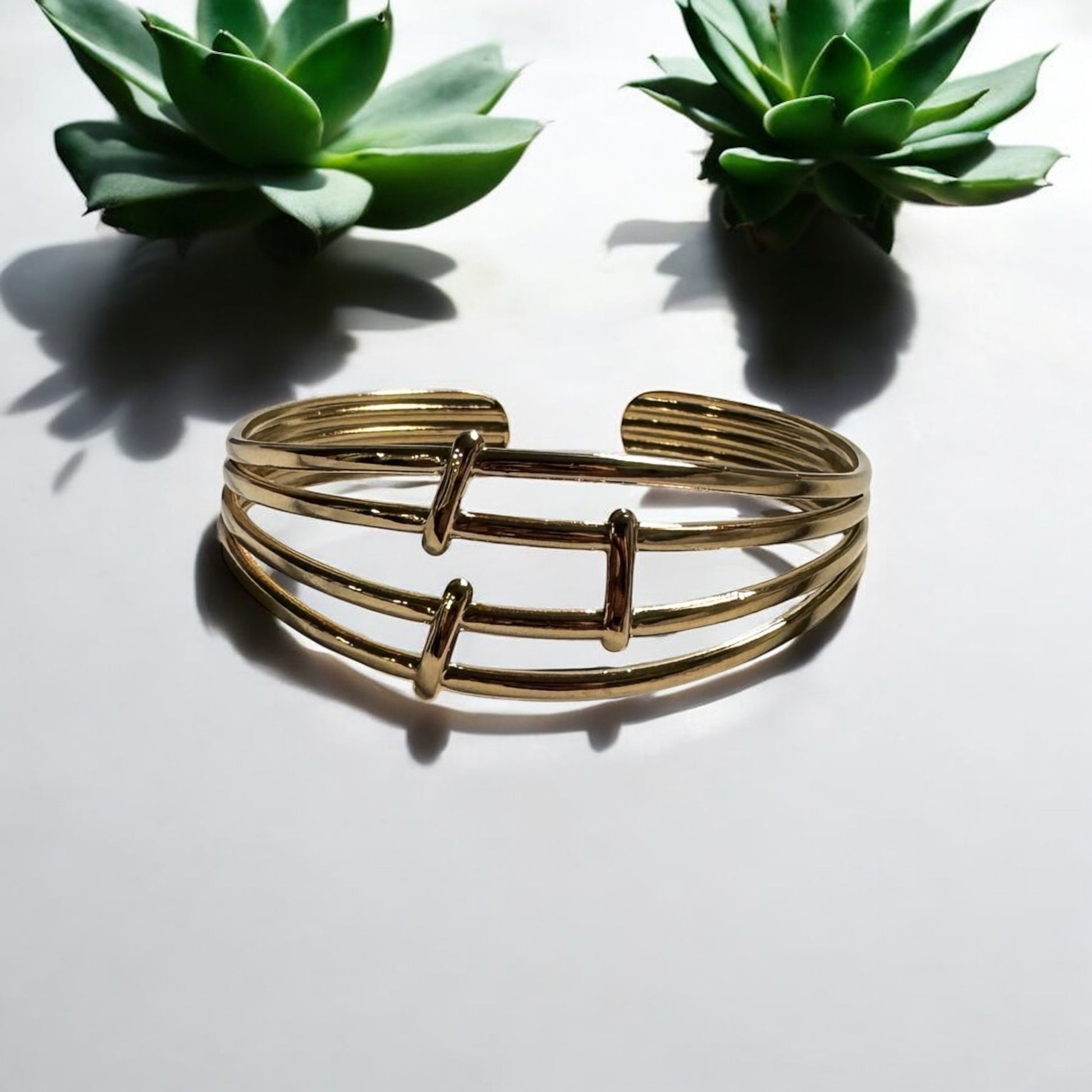 Stria Cuff Bracelet
