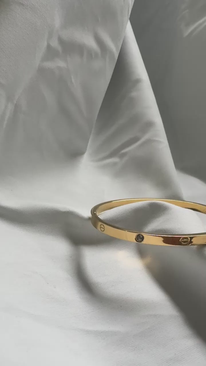 Encircled Bracelet