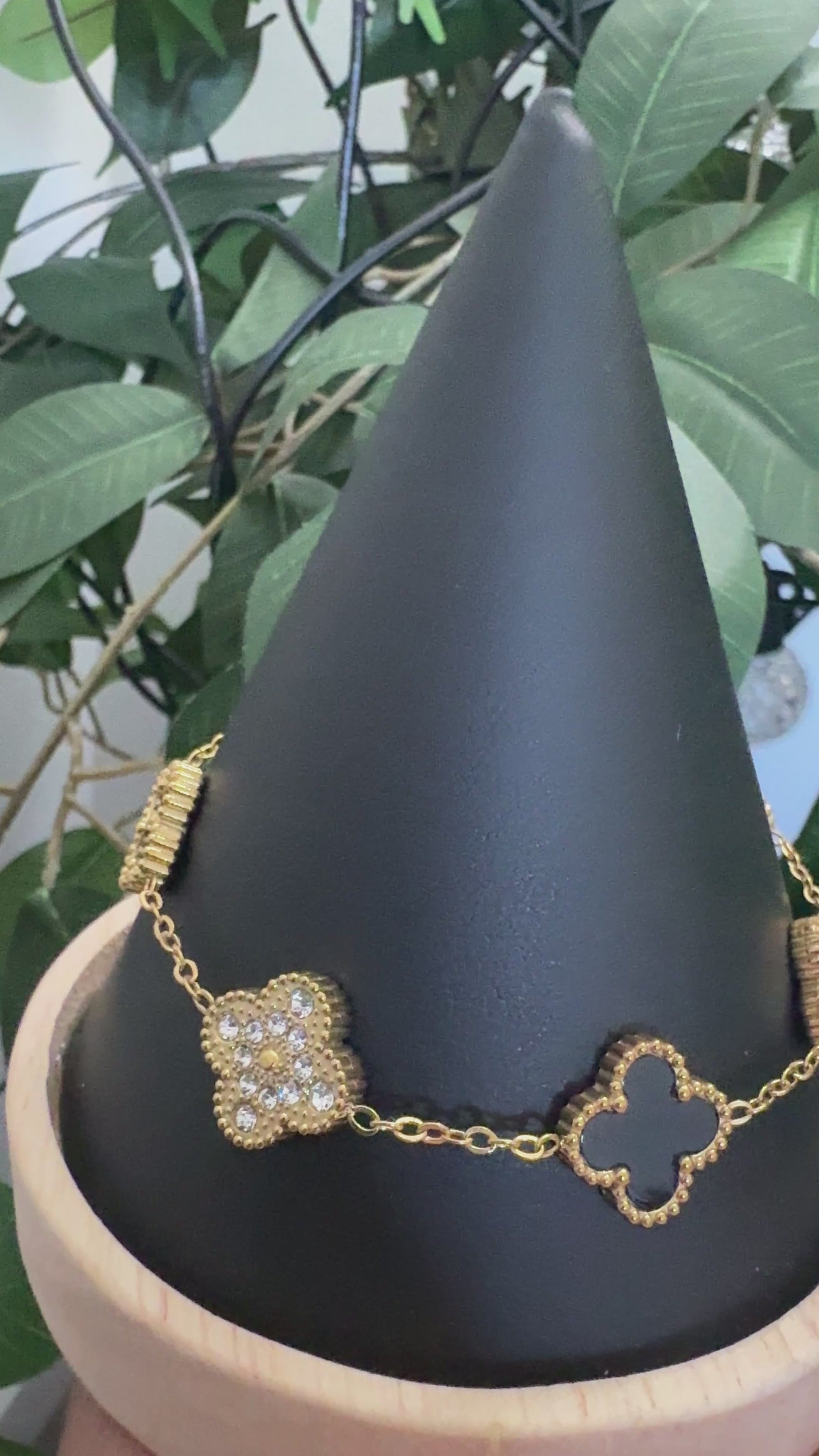 Luxe Clover Bracelet