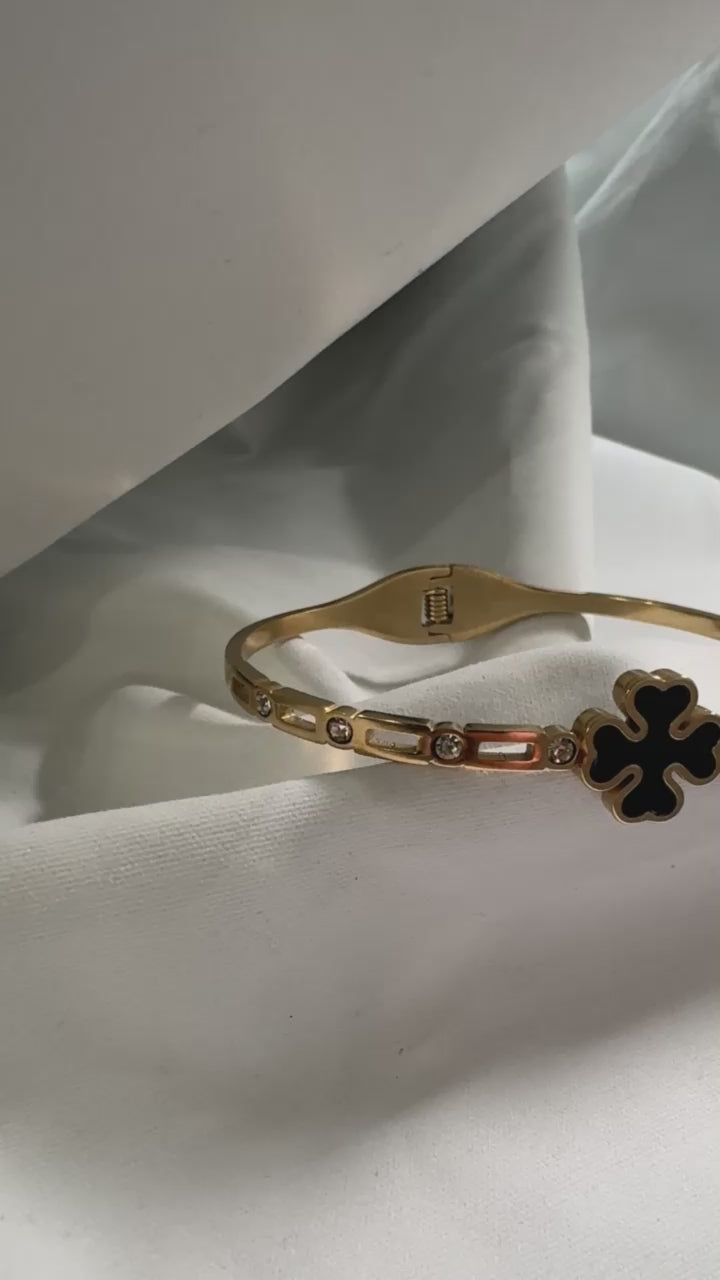 Leaflet Bracelet
